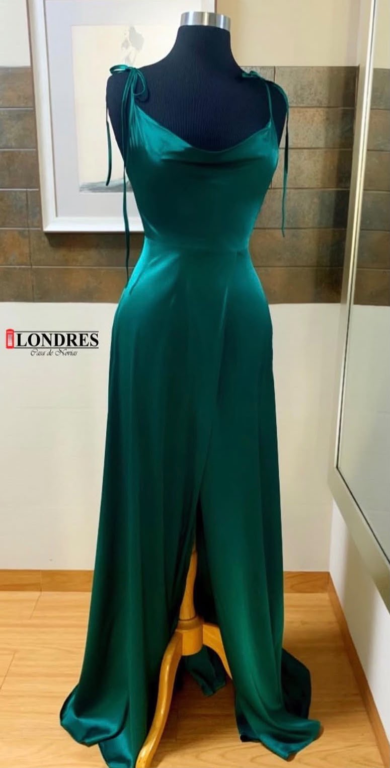 Vestido de gala verde satinado de tirantes amarrados