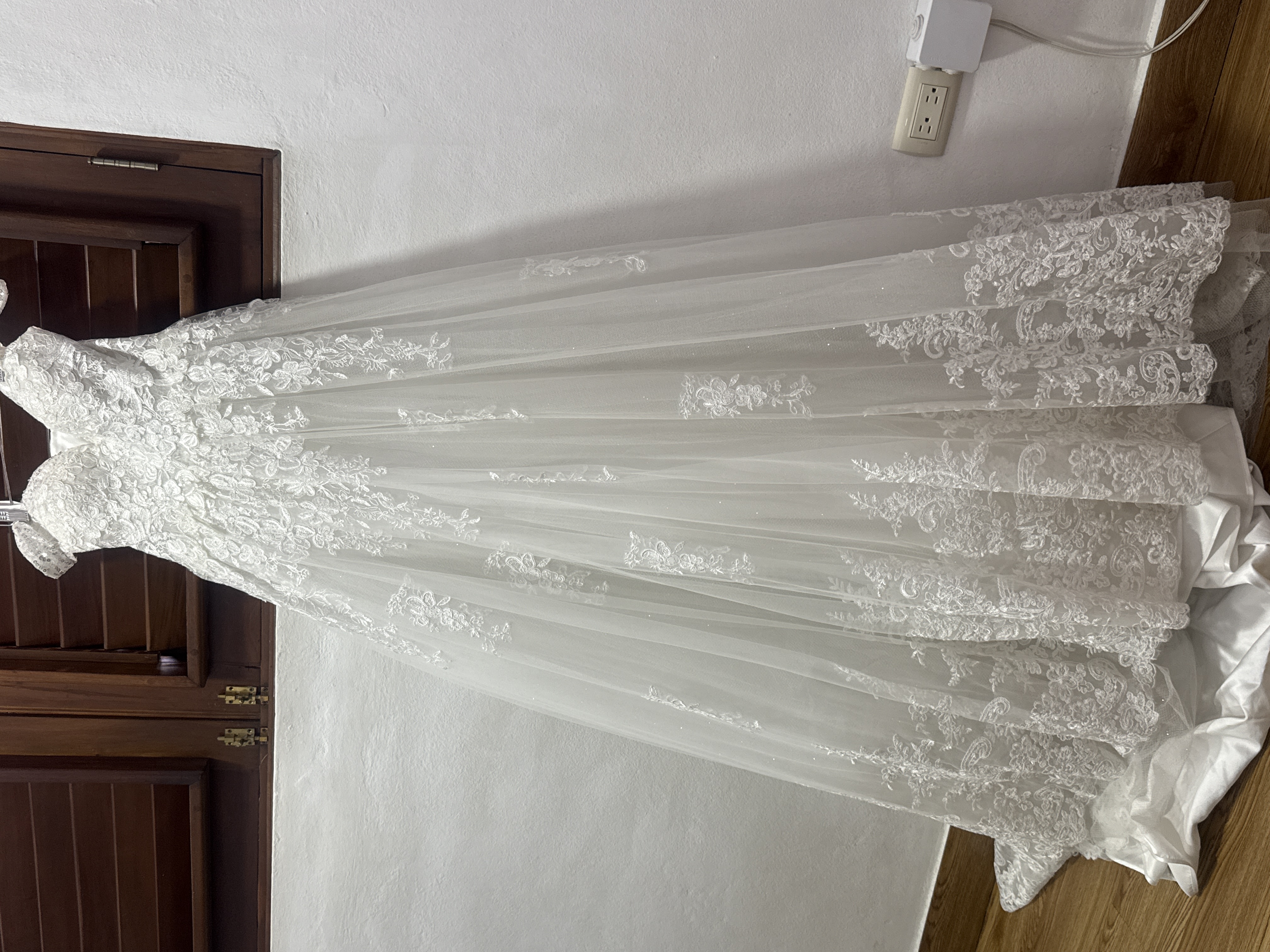 Vestido de novia princesa con manguitas en lentejuelas Size M