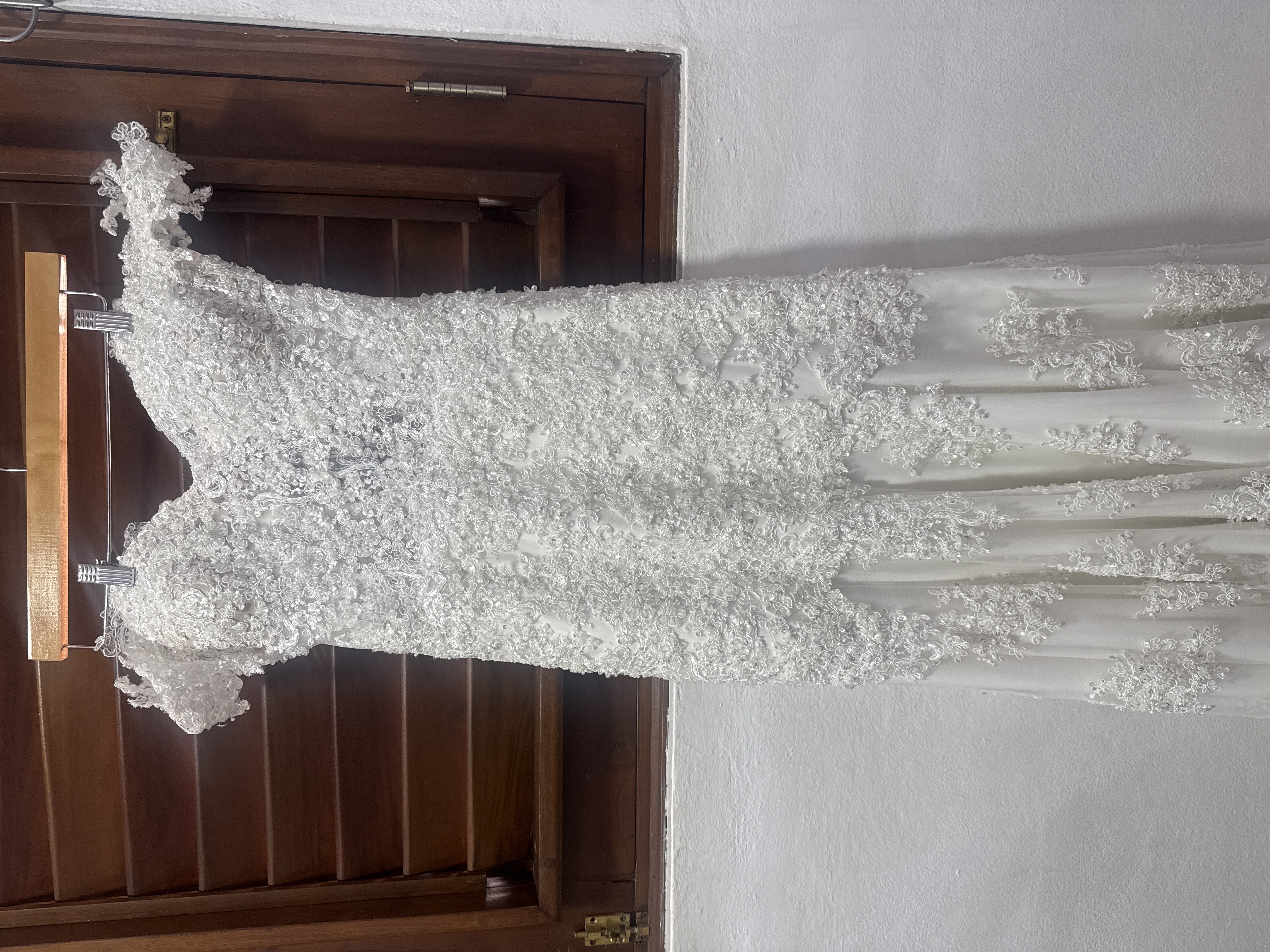 Vestido de novia sirena completo en piedras