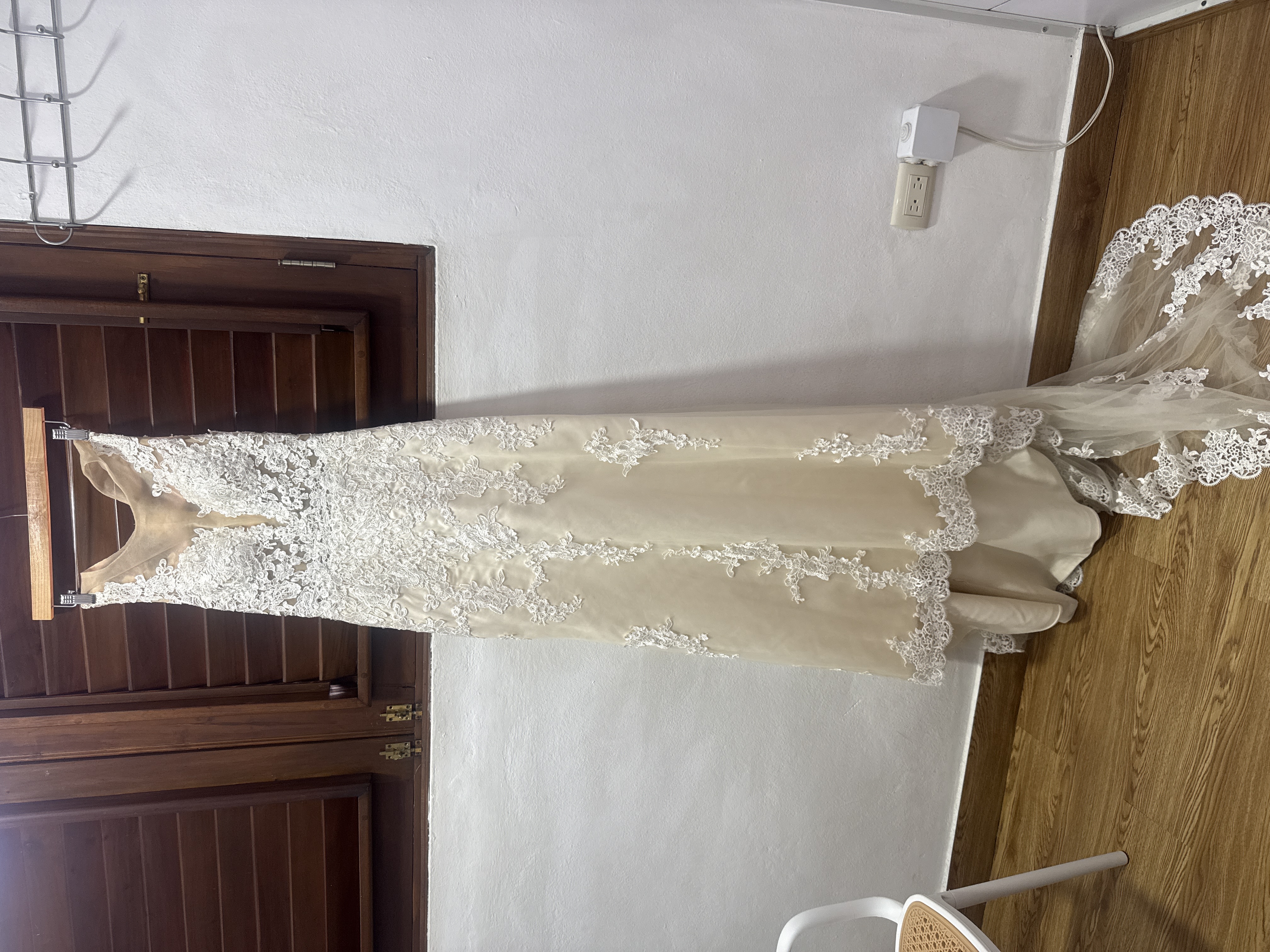 Vestido de novia sirena tono champang